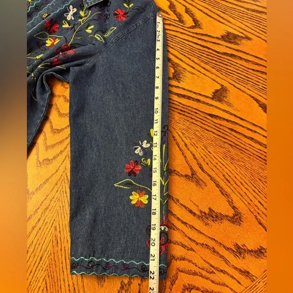 Embroidered Denim Jacket with Floral Design - Picture 11 of 12